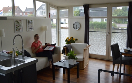 Our houseboat apartment!